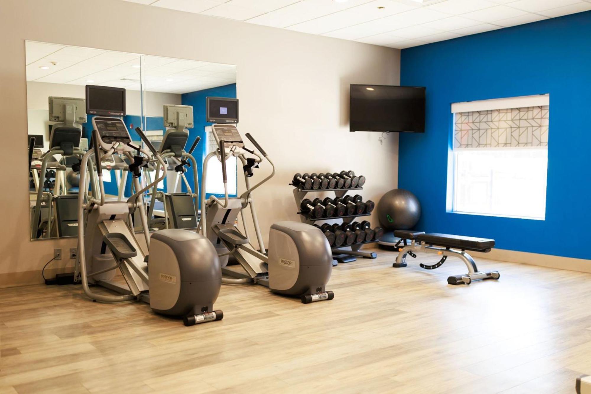 Holiday Inn Express & Suites Memphis Arpt Elvis Presley Blv By Ihg Exteriör bild